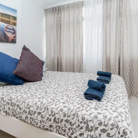 Live Batayola 2 Apartman Candelaria